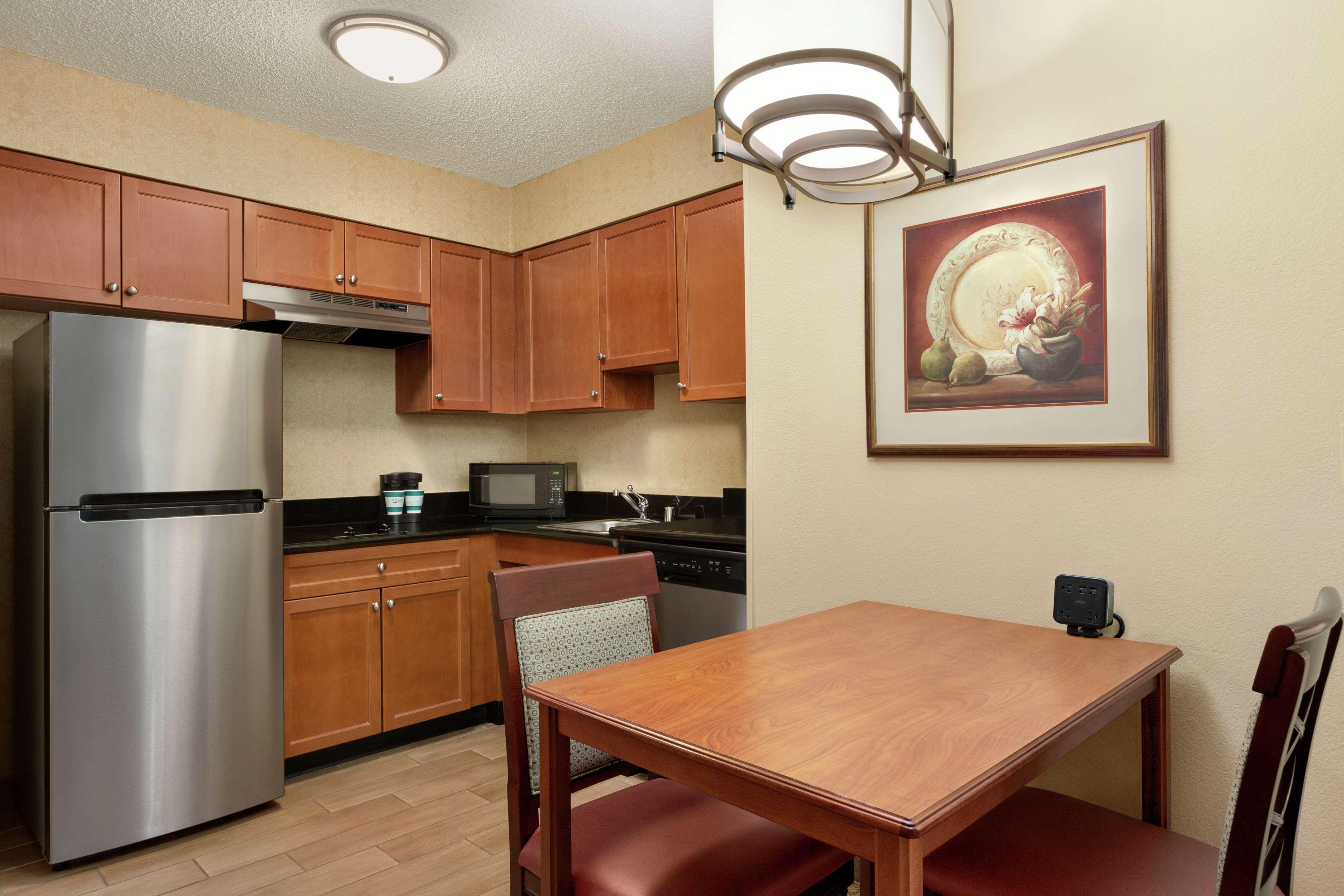 Homewood Suites By Hilton Dallas-Park Central Area Εξωτερικό φωτογραφία