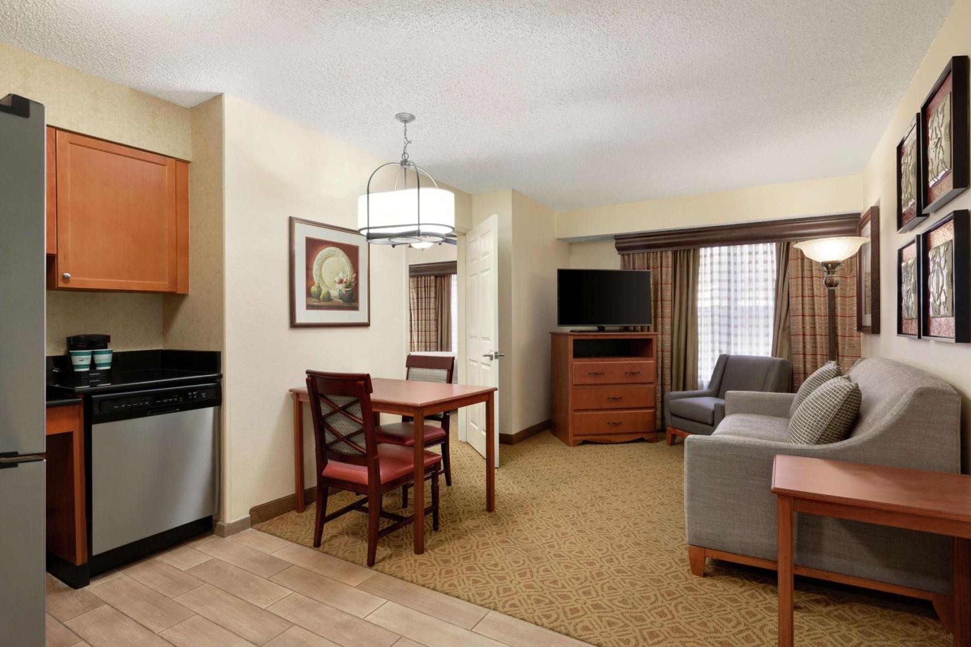 Homewood Suites By Hilton Dallas-Park Central Area Εξωτερικό φωτογραφία