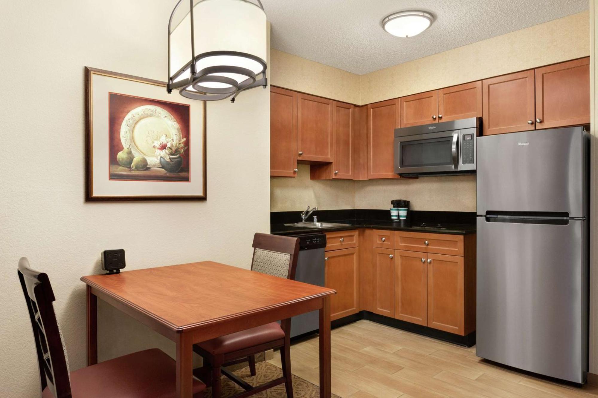 Homewood Suites By Hilton Dallas-Park Central Area Εξωτερικό φωτογραφία